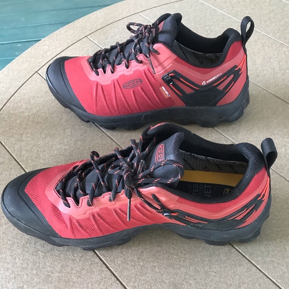 Keen Low Top Hikers - Picture 4 of 7